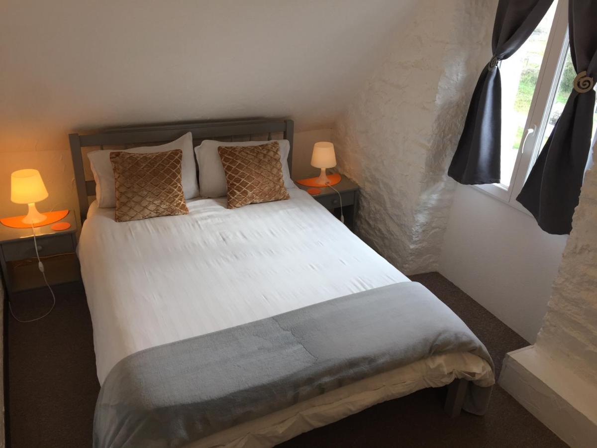 Bed and Breakfast Au Bon Accueil Saint-Marcan Exterior foto
